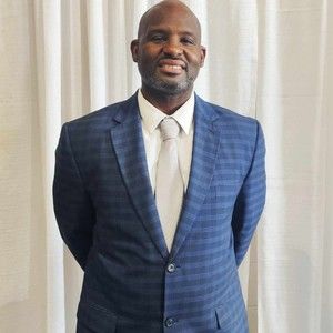 Meet your Posher, Garrick